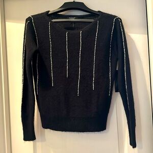 NWT Marciano beautiful black sweater with pearls 🖤🤍